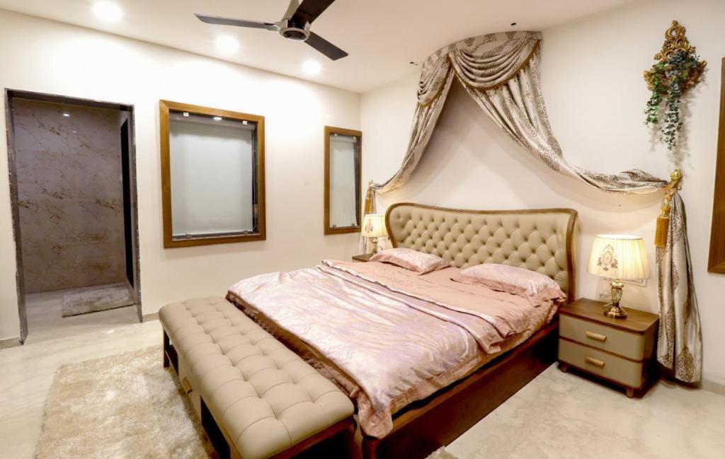 Royal Inn Hotel Ambaji Екстериор снимка