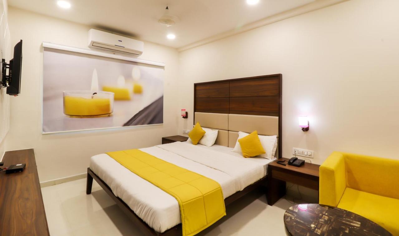 Royal Inn Hotel Ambaji Екстериор снимка