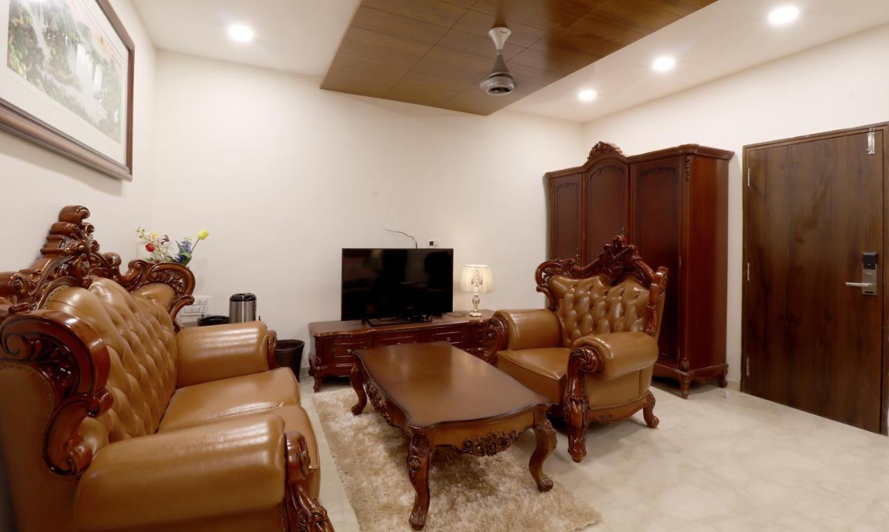 Royal Inn Hotel Ambaji Екстериор снимка
